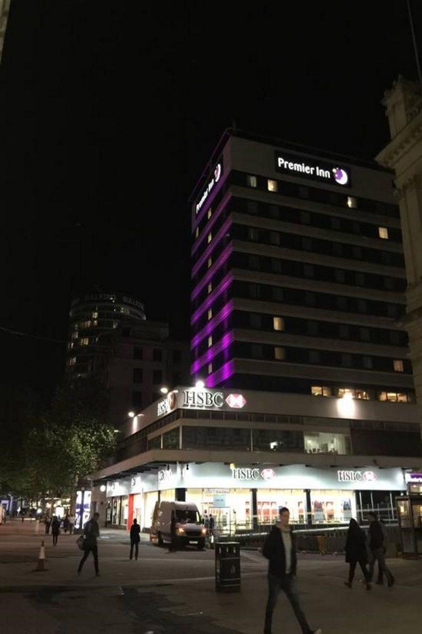 Premier Inn Birmingham City Centre - New Street Extérieur photo